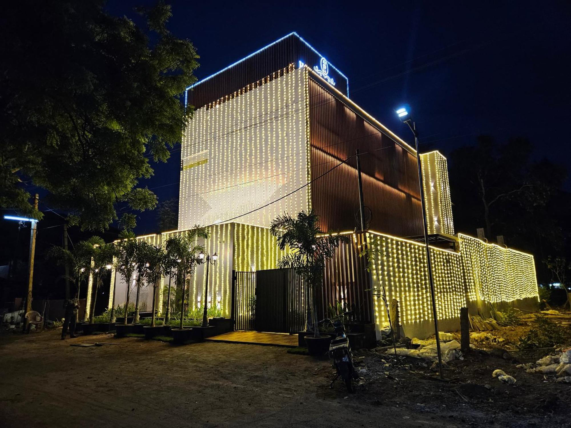 Hotel Pl Grand Karaikudi Exterior foto